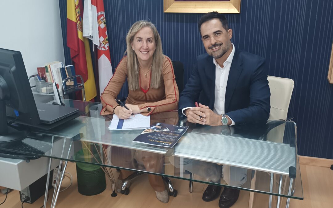 CAF ALMERIA Y ASCENSORES OTIS FIRMAN ACUERDO