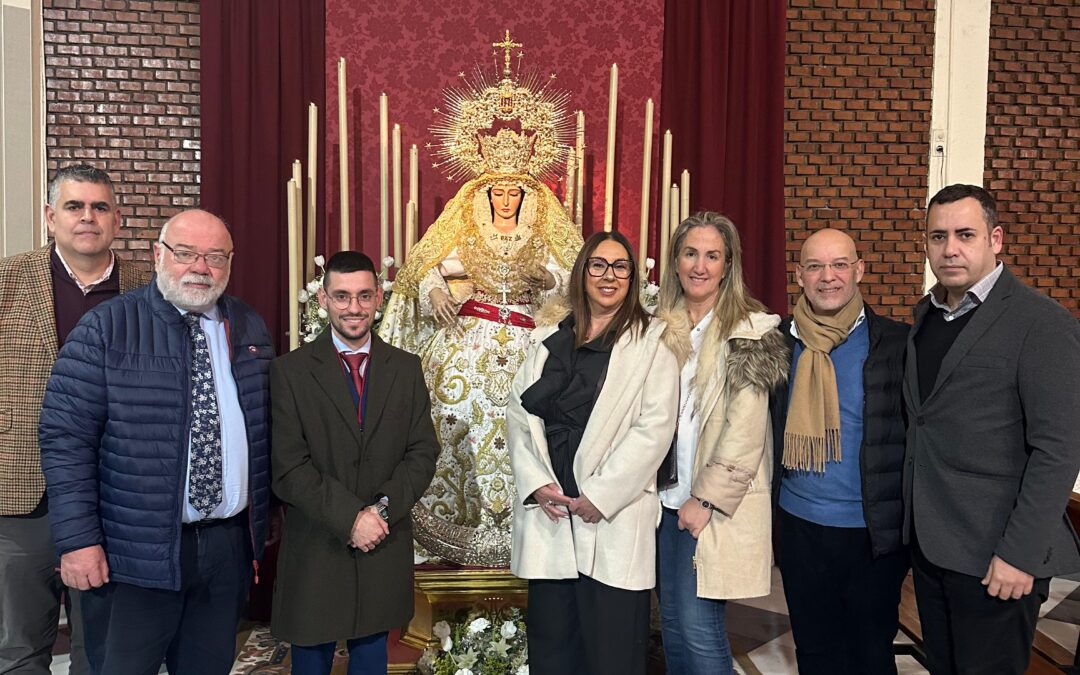 CAF ALMERIA EN LA OFRENDA FLORAL A LA VIRGEN DE LA PAZ